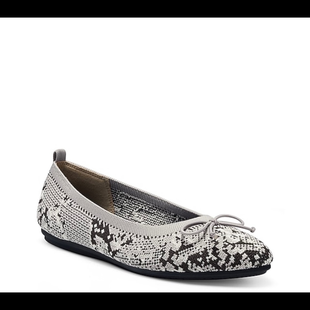 🆕 Vince Camuto Ballet Flat